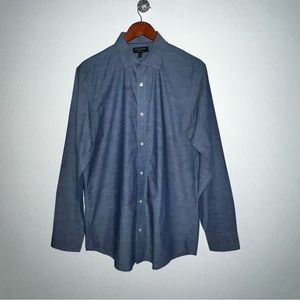 BANANA REPUBLIC MEN’S SHIRT RELAXED FIT ( NWOT )